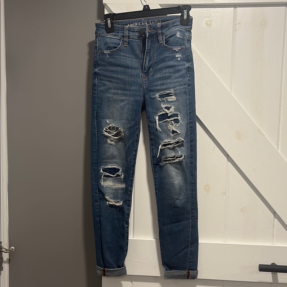 American Eagle Outfitters Blue Boyfriend Jeans Distressed
